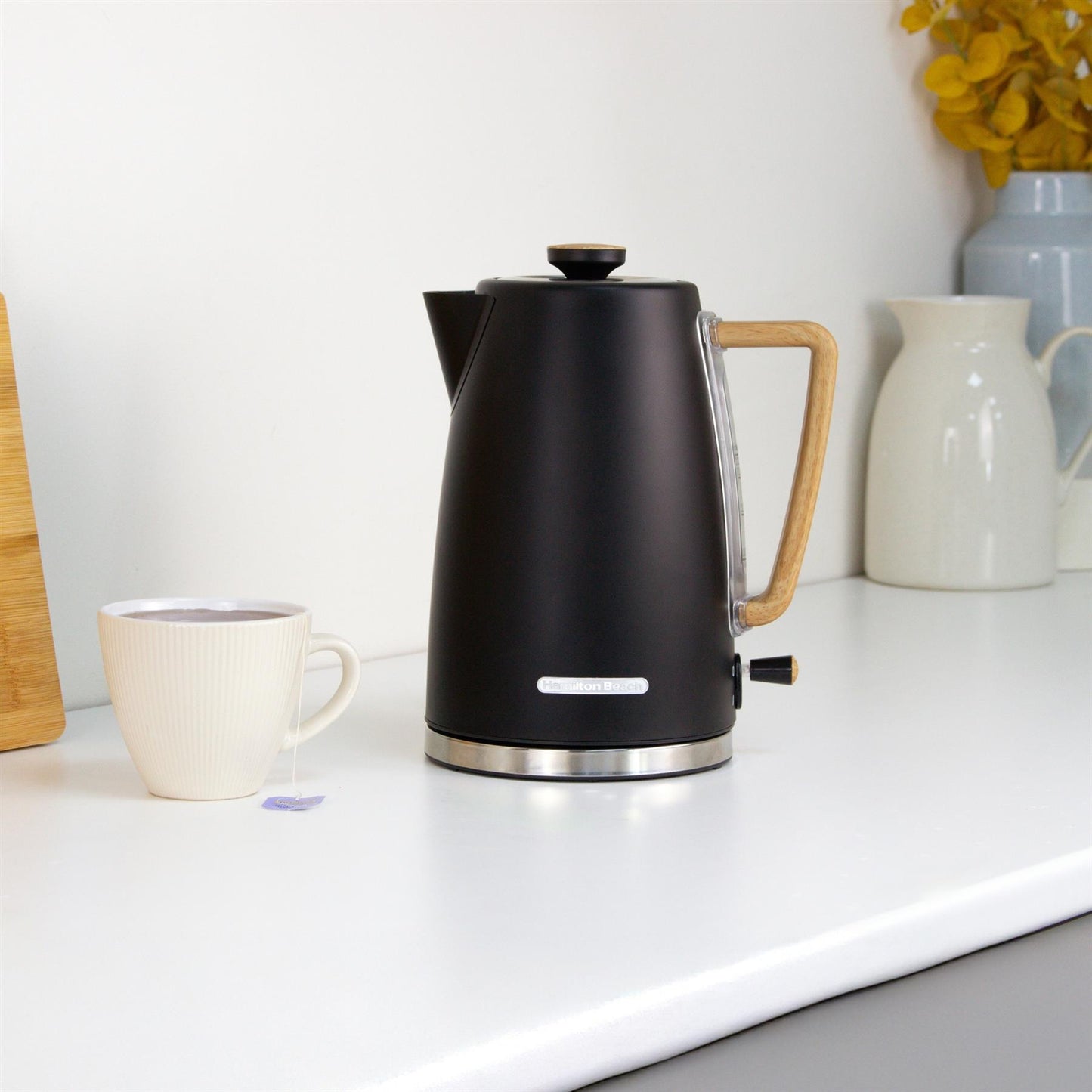 Hamilton Beach Scandi 1.7L Kettle Matte Black with Wood Effect