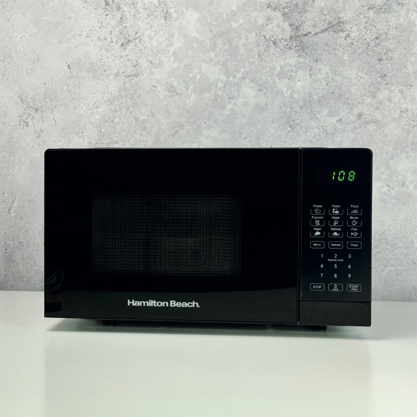 Hamilton Beach Essential 20L Digital Microwave Black