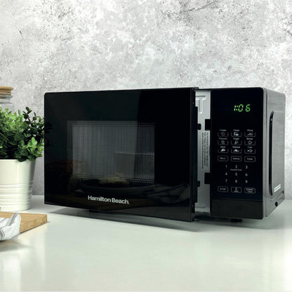 Hamilton Beach Essential 20L Digital Microwave Black